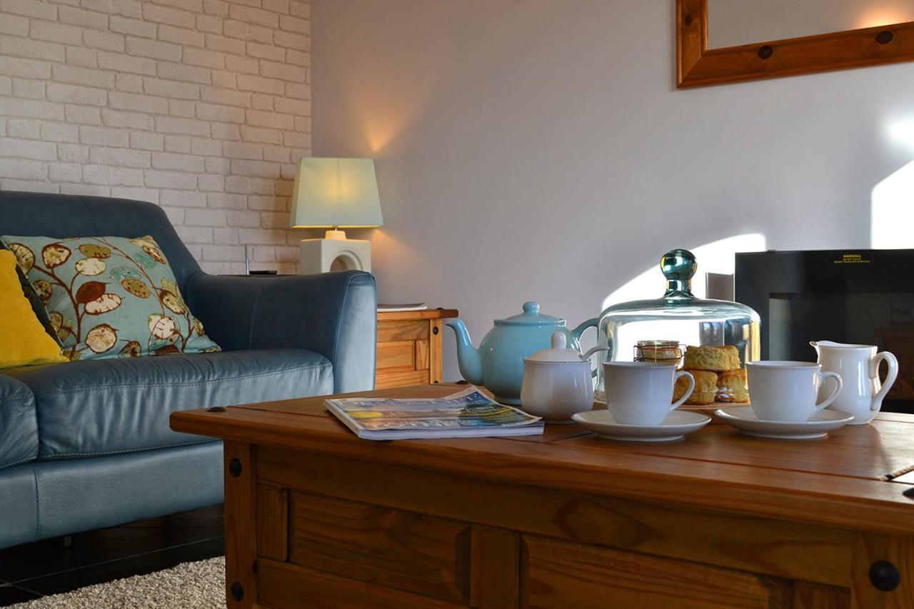 Petrock Holiday Cottages Newton Saint Petrock Bagian luar foto